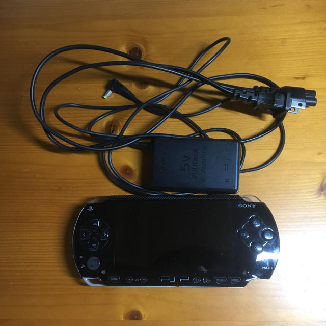 PlayStation Portable(プレイステーションポータブル)のPSP(1000) エンタメ/ホビーのゲームソフト/ゲーム機本体(携帯用ゲーム機本体)の商品写真