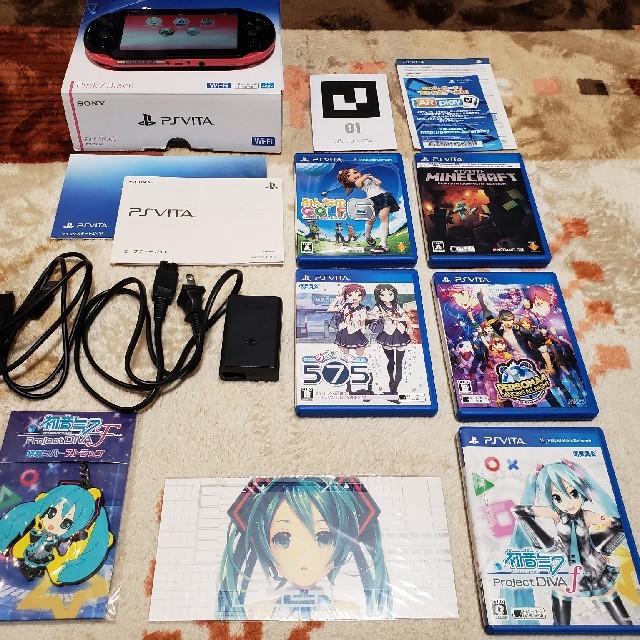 PlayStation®Vita(PCH-2000)ピンク ソフト5本セット