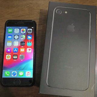 アイフォーン(iPhone)のiPhone7 128G SIMフリー ジェットブラック(スマートフォン本体)