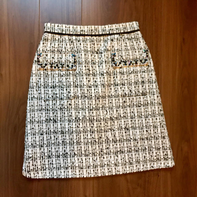 Apuweiser-riche(アプワイザーリッシェ)の新品タグ付 アプワイザーリッシェ スカート レディースのスカート(ひざ丈スカート)の商品写真