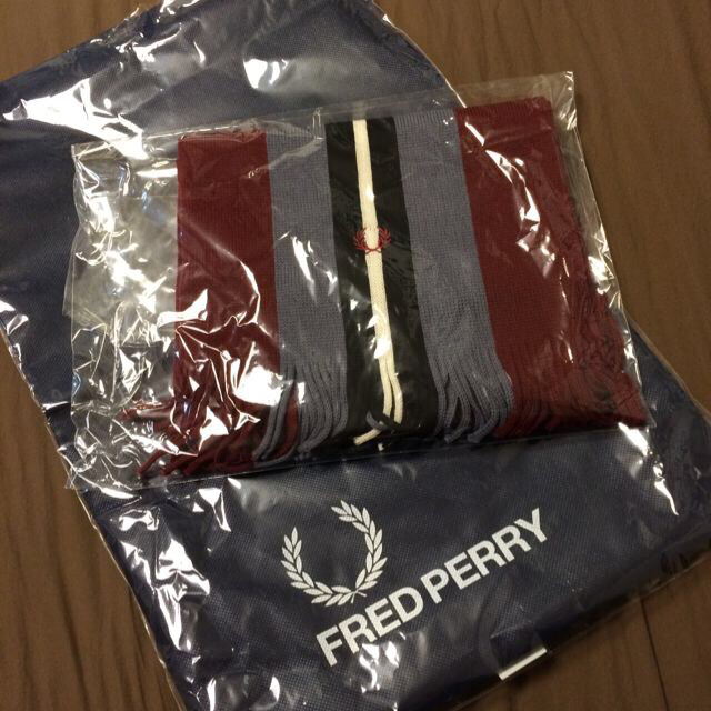 FRED PERRY マフラー 3