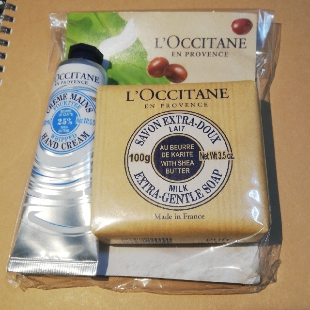 L'OCCITANE(ロクシタン)のL'OCCITANE　ホイップシア　メルシーキット コスメ/美容のボディケア(ハンドクリーム)の商品写真