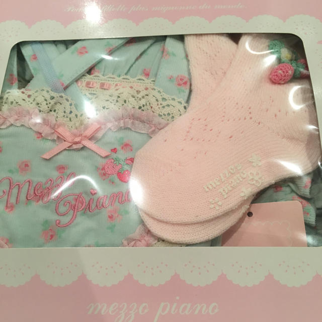 mezzo piano(メゾピアノ)の専用メゾピアノ 80 セット キッズ/ベビー/マタニティのベビー服(~85cm)(ワンピース)の商品写真