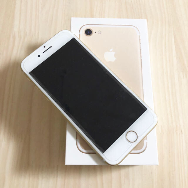 iPhone7 128GB Gold SIMフリースマートフォン/携帯電話