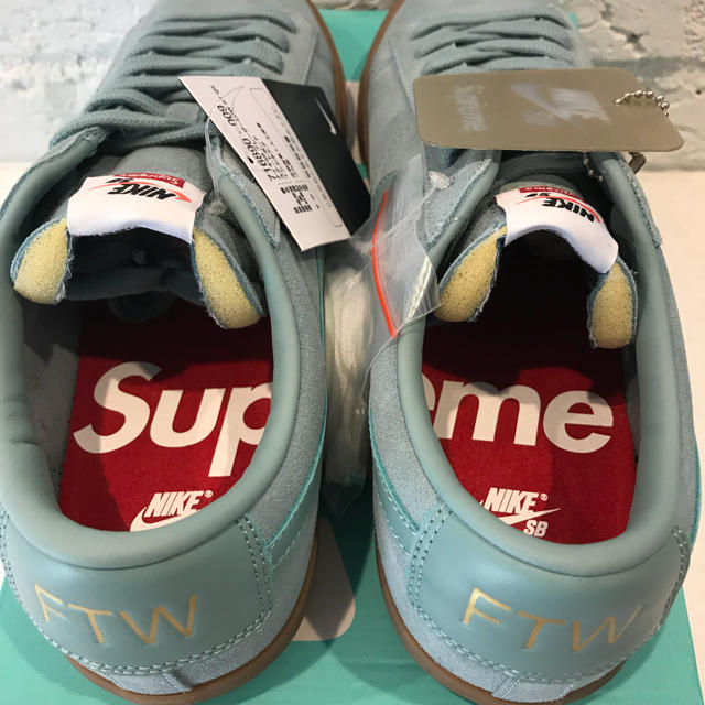 Supreme(シュプリーム)のSupreme × Nike BLAZER SB LOW GT QS メンズの靴/シューズ(スニーカー)の商品写真