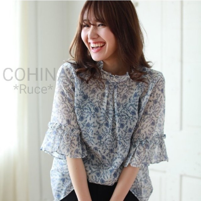 QUEENS COURT(クイーンズコート)の新品♡cohina♡小花柄 ふんわりシフォンブラウス レディースのトップス(シャツ/ブラウス(長袖/七分))の商品写真