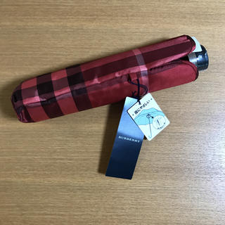 バーバリー(BURBERRY)のBurberry 折りたたみ傘 レッド チェック 新品未使用(傘)