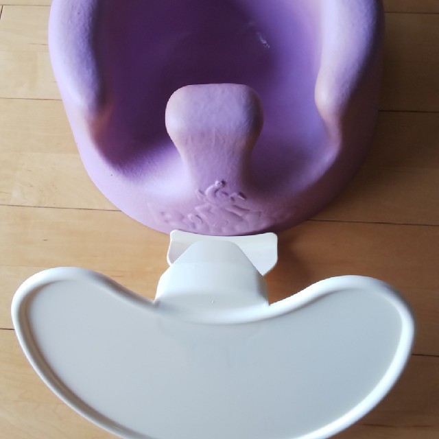 Bumbo(バンボ)のバンボ キッズ/ベビー/マタニティの授乳/お食事用品(その他)の商品写真