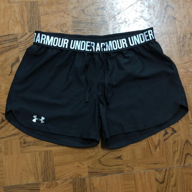 UNDER ARMOUR(アンダーアーマー)のアンダーアーマー レディース ショートパンツ レディースのパンツ(ショートパンツ)の商品写真