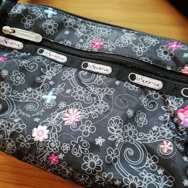 LeSportsac(レスポートサック)のLeSportsac　ハワイ限定？ レディースのバッグ(ショルダーバッグ)の商品写真