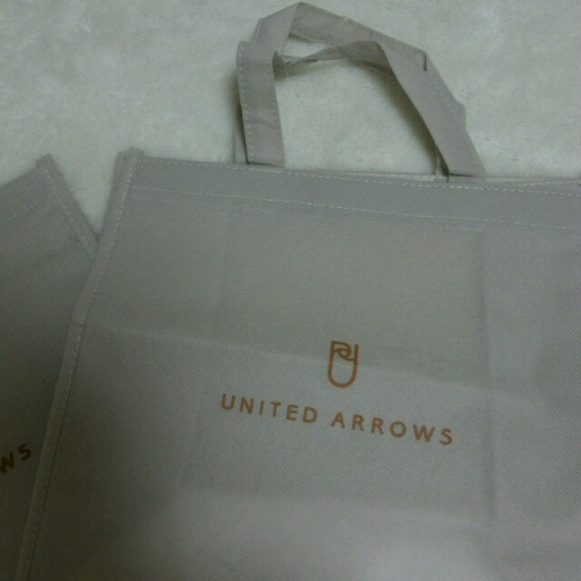 UNITED ARROWS(ユナイテッドアローズ)のユナイテッドアローズショップ袋2枚セット レディースのバッグ(ショップ袋)の商品写真