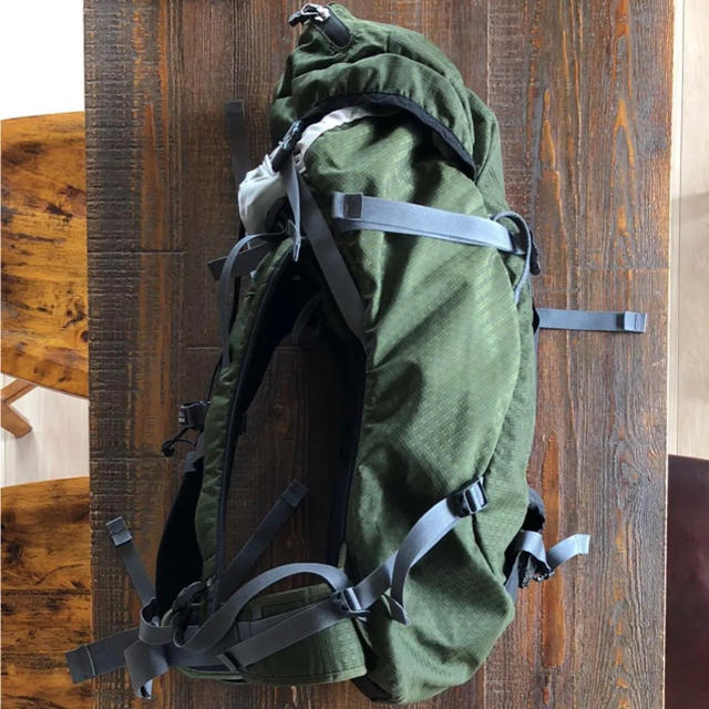 patagonia(パタゴニア)のpatagonia GRITTY PACK グリッティパック 匿名配送 メンズのバッグ(バッグパック/リュック)の商品写真