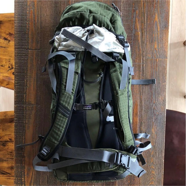 patagonia(パタゴニア)のpatagonia GRITTY PACK グリッティパック 匿名配送 メンズのバッグ(バッグパック/リュック)の商品写真