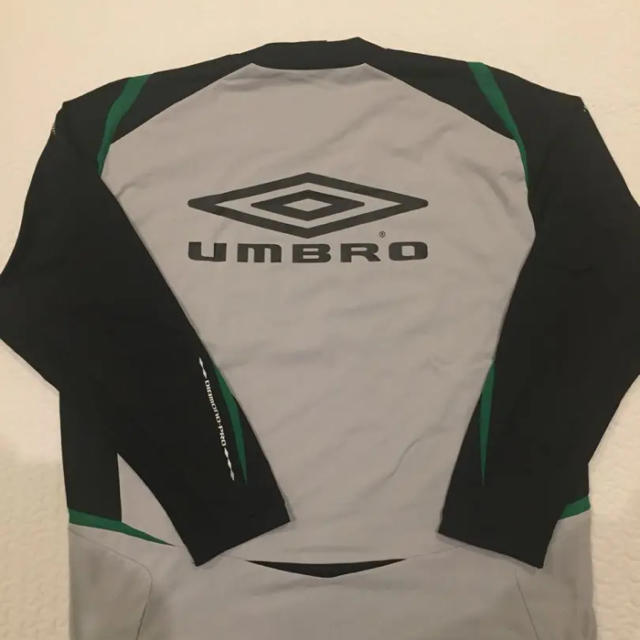 UMBRO(アンブロ)のRei5128様専用アンブロ シャツ スポーツ/アウトドアのサッカー/フットサル(ウェア)の商品写真