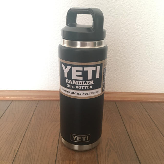 Stanley(スタンレー)のYETI rambler 26oz ランブラー ボトル タンブラー 水筒 黒 スポーツ/アウトドアのアウトドア(食器)の商品写真