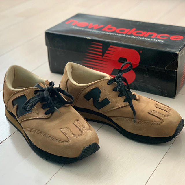 New Balance(ニューバランス)の【美品☆レア】new balance CM321 25.5cm メンズの靴/シューズ(スニーカー)の商品写真