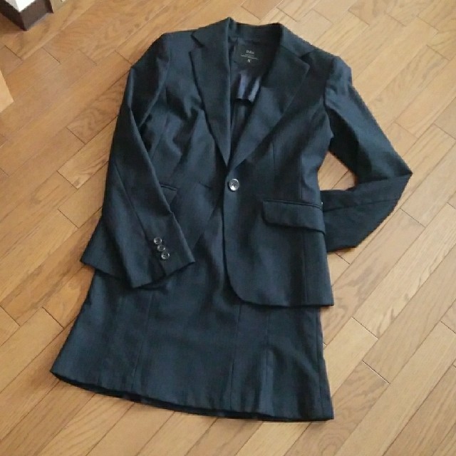 INED(イネド)の※お値下げ※　INED  スカートスーツ　ジャケット7号　スカート5号　ブラック レディースのフォーマル/ドレス(スーツ)の商品写真