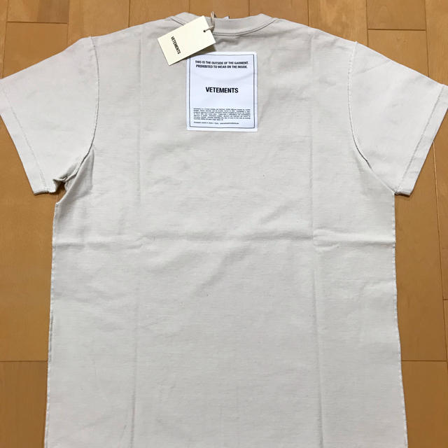 vetements inside out Tシャツ