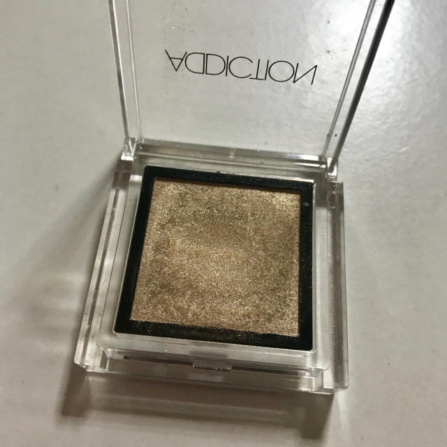 ADDICTION(アディクション)のADDICTION Christmas Love 025 eyeshadow コスメ/美容のベースメイク/化粧品(アイシャドウ)の商品写真