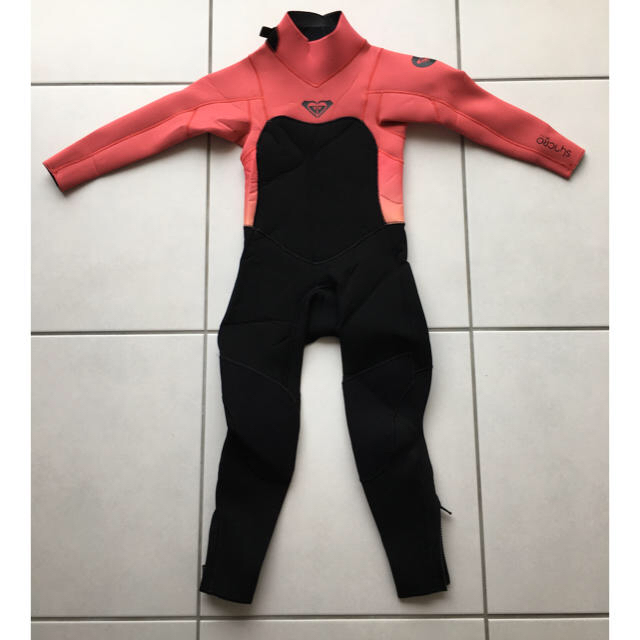 Roxy(ロキシー)のROXY キッズ110cmウェットスーツ キッズ/ベビー/マタニティのキッズ服女の子用(90cm~)(水着)の商品写真