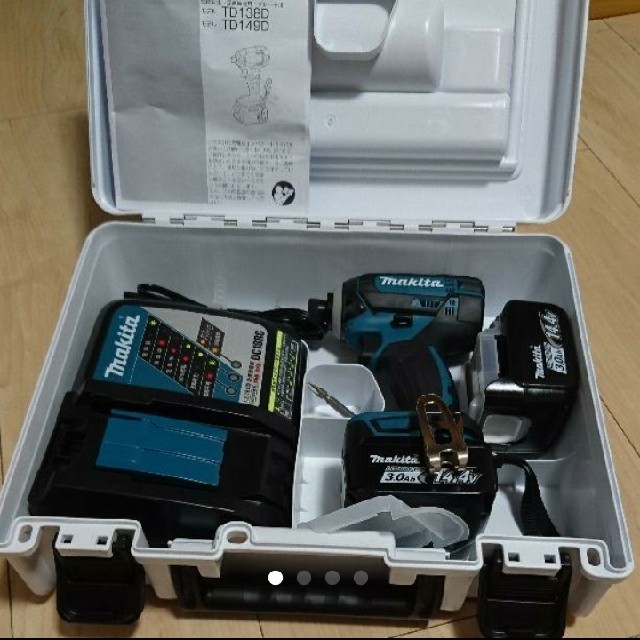 Makita(マキタ)のマキタインパクトドライバー TD138DRFX スポーツ/アウトドアの自転車(工具/メンテナンス)の商品写真