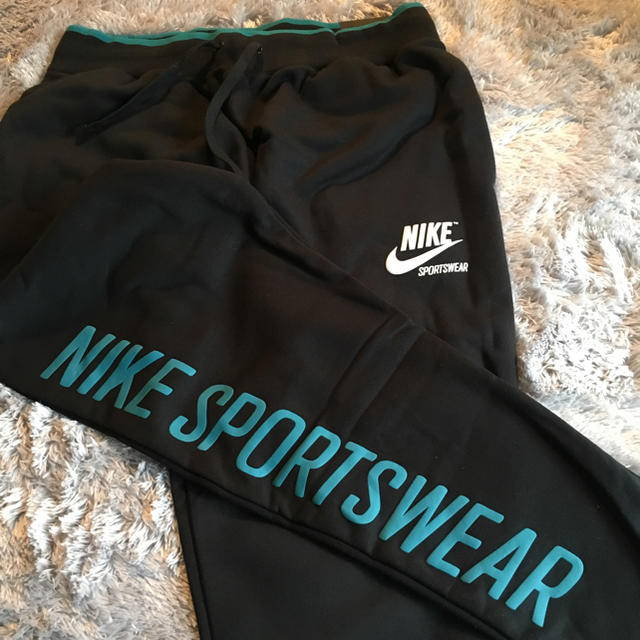 NIKE(ナイキ)のNIKE アーカイブ スエットパンツ メンズのパンツ(その他)の商品写真