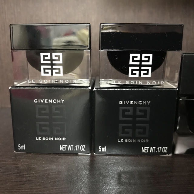 GIVENCHY(ジバンシィ)のソワンノワール ローション アイクリーム クリーム コスメ/美容のスキンケア/基礎化粧品(アイケア/アイクリーム)の商品写真