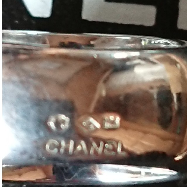CHANEL(シャネル)のシャネル ロゴ ラージ シルバー リング レディースのアクセサリー(リング(指輪))の商品写真