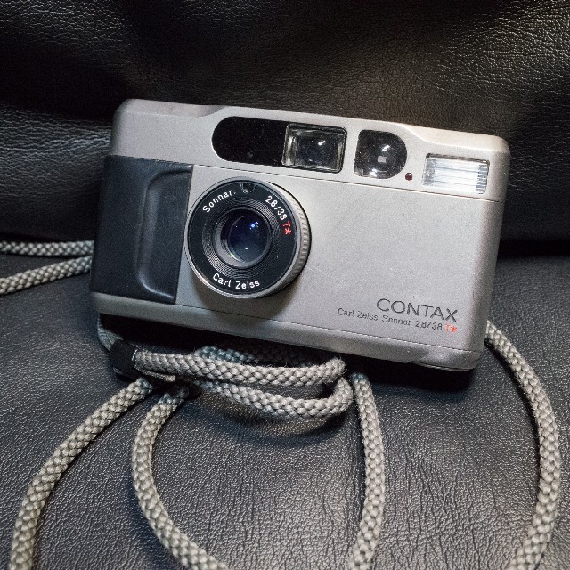 冬バーゲン☆】 CONTAX ジャンク シルバー T2 フィルムカメラ - kajal.pl