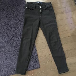 ザラ(ZARA)のザラ 今期商品 スキニーパンツ サイズ36(スキニーパンツ)