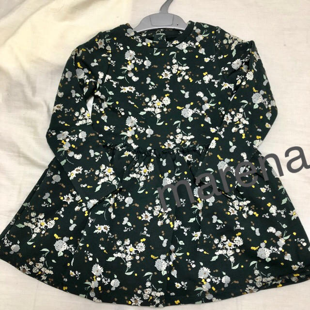 PETIT BATEAU(プチバトー)のののの様専用☆ SALE☆プチバトー グリーンプリントスウェットワンピース キッズ/ベビー/マタニティのキッズ服女の子用(90cm~)(ワンピース)の商品写真