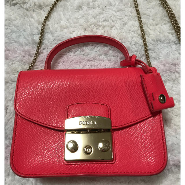 美品☆FURLAフルラメトロポリスショルダーバッグ - ショルダーバッグ