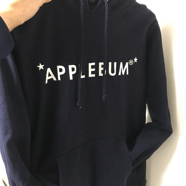 applebumパーカー