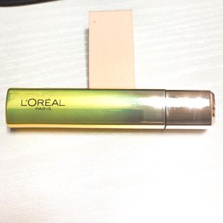 ロレアルパリ(L'Oreal Paris)のL'OREAL ユイルスカレス 801 yellow(リップグロス)