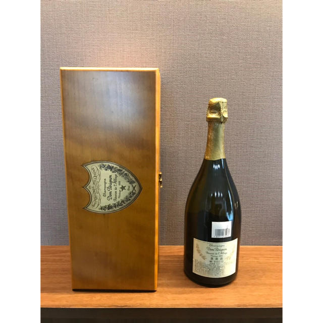 Dom Pérignon(ドンペリニヨン)の期間限定値下げ ドンペリ ゴールド vintage 1993 食品/飲料/酒の酒(シャンパン/スパークリングワイン)の商品写真