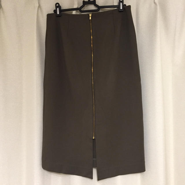 Loungedress(ラウンジドレス)のLounge Dress カーキスカート レディースのスカート(ひざ丈スカート)の商品写真