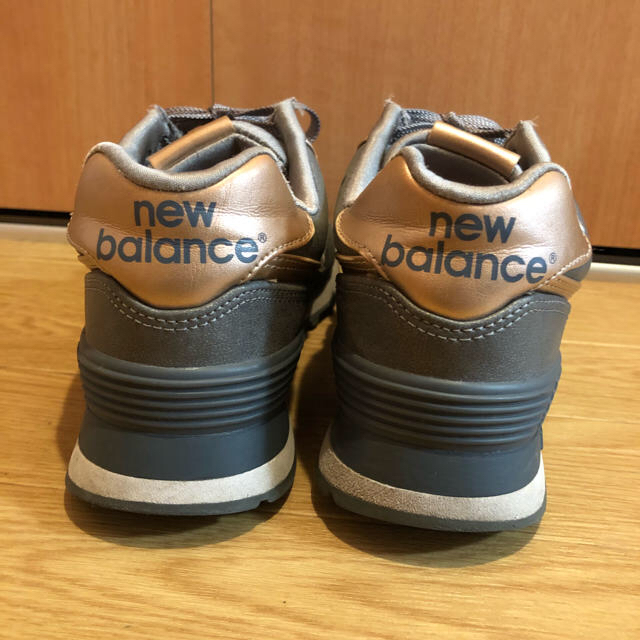 New Balance(ニューバランス)のスニーカー ニューバランス574 グレー 24.0cm レディースの靴/シューズ(スニーカー)の商品写真