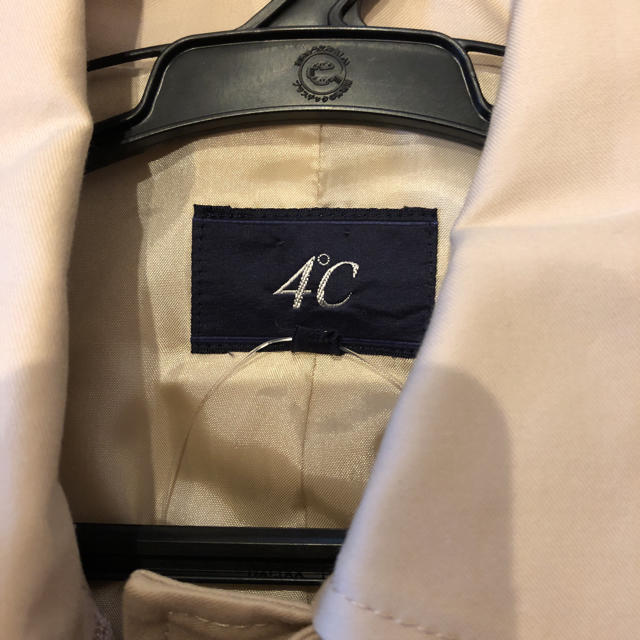 4℃(ヨンドシー)の4°Cトレンチコート レディースのジャケット/アウター(トレンチコート)の商品写真