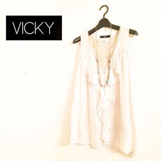 ビッキー(VICKY)のVICKY ラッフルフリルチュニック(カットソー(半袖/袖なし))