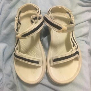 テバ(Teva)のteva (サンダル)