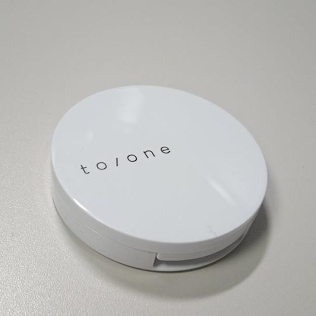 Cosme Kitchen(コスメキッチン)の08 マゼンタ トーン to/one ペタル リップ アンド チーク コスメ/美容のベースメイク/化粧品(チーク)の商品写真