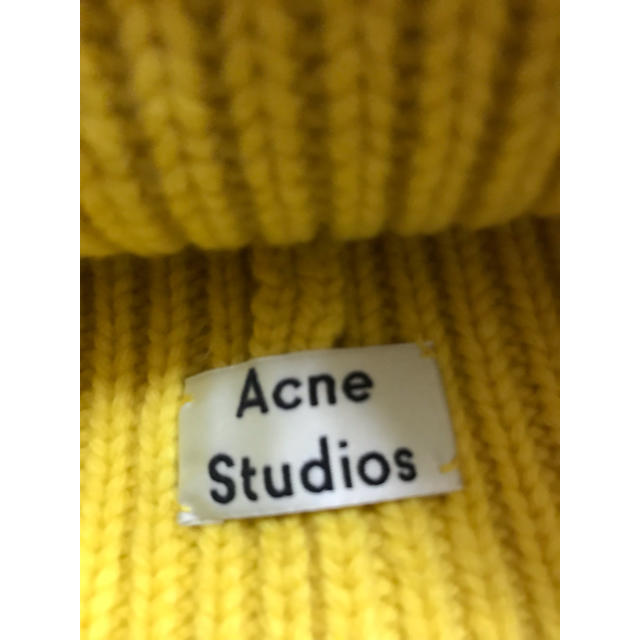 ACNE(アクネ)の kii様Acne Studios アクネ ニット帽 ニットキャップ マスタード メンズの帽子(ニット帽/ビーニー)の商品写真