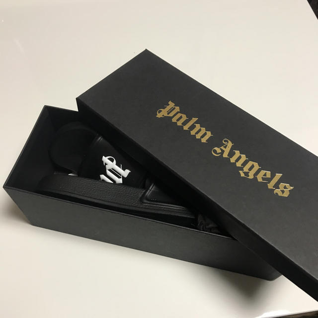 PALM(パーム)のpalm angels サンダル 新品箱付き メンズの靴/シューズ(サンダル)の商品写真
