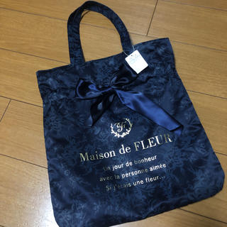 メゾンドフルール(Maison de FLEUR)の新品♡Maison de FLEUR フラワープリントリボントートバッグ(トートバッグ)