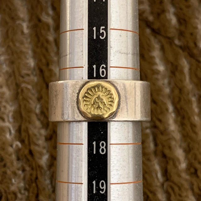ウイングロック 金ポイント付きリング メンズのアクセサリー(リング(指輪))の商品写真