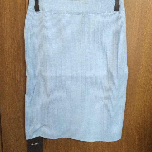 EMODA(エモダ)の最終セールEMODAニットタイトスカート レディースのスカート(ミニスカート)の商品写真