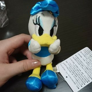 ディズニー(Disney)の専用【非売品】デイジーちゃんミニーちゃん ストラップ🌼(キャラクターグッズ)