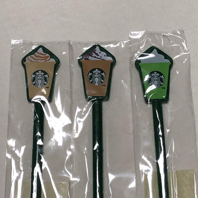 Starbucks Coffee(スターバックスコーヒー)のStarbucks マドラースプーン 《お値下げ》 キッズ/ベビー/マタニティの授乳/お食事用品(スプーン/フォーク)の商品写真