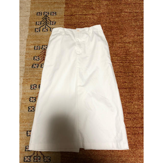 URBAN RESEARCH DOORS(アーバンリサーチドアーズ)のアーバンリサーチドアーズ デニムスカート ホワイトデニム ミディ丈 レディースのスカート(ロングスカート)の商品写真