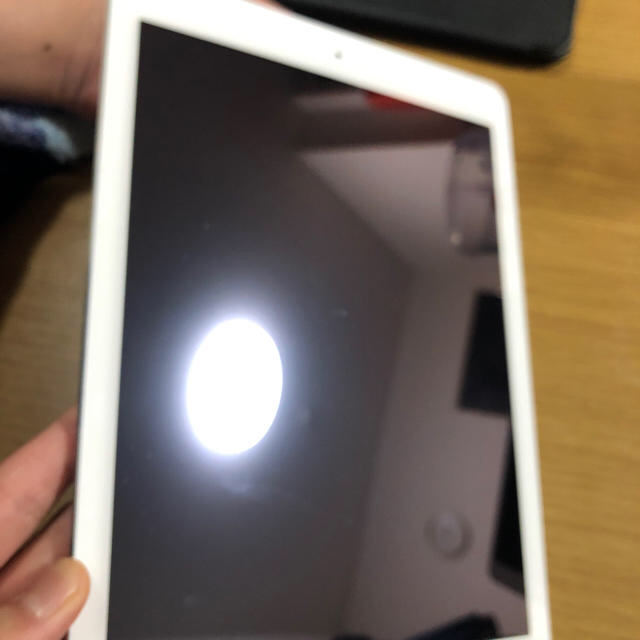 【ほぼ新品】iPad Air2  カバー・画面保護シート付き